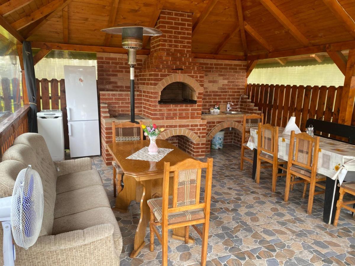 Casa Alexia Otel Haţeg Dış mekan fotoğraf