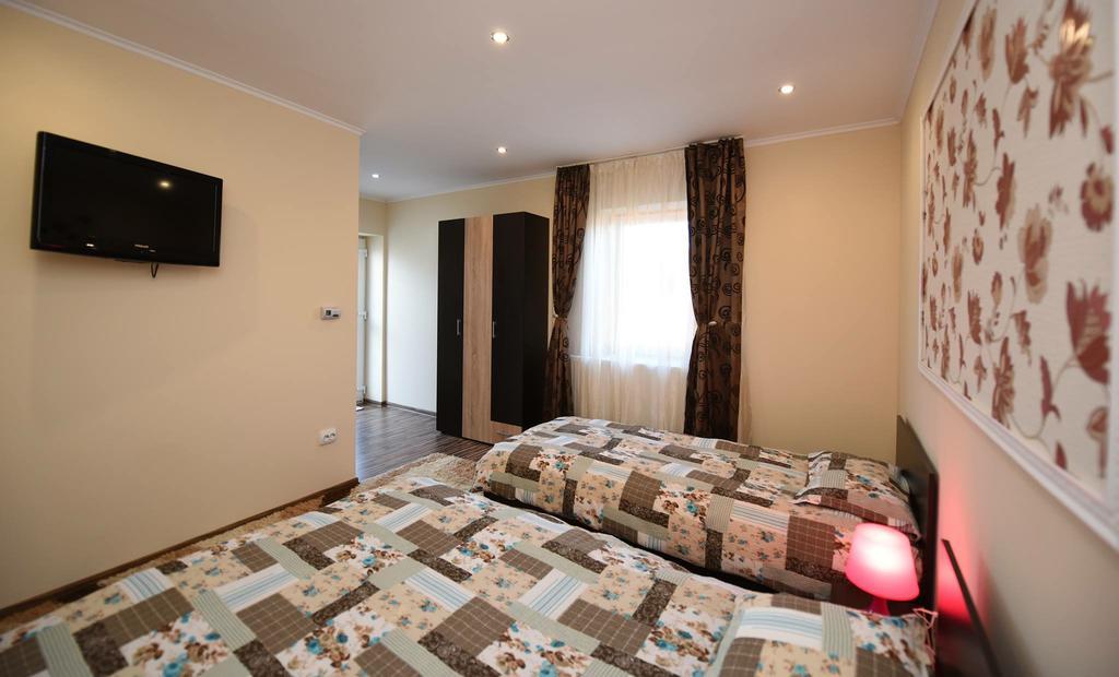 Casa Alexia Otel Haţeg Dış mekan fotoğraf